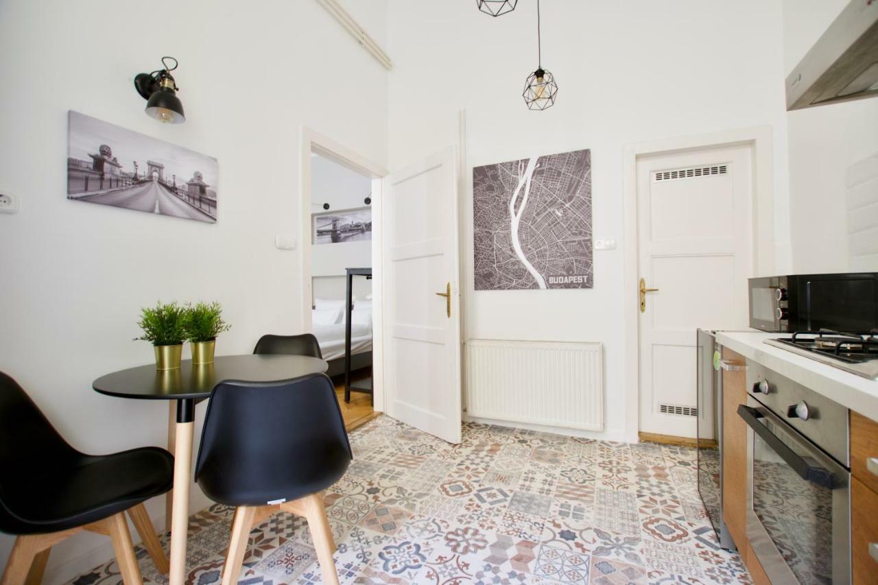Standard Apartment By Hi5 - Steindl Street Budapest Eksteriør bilde