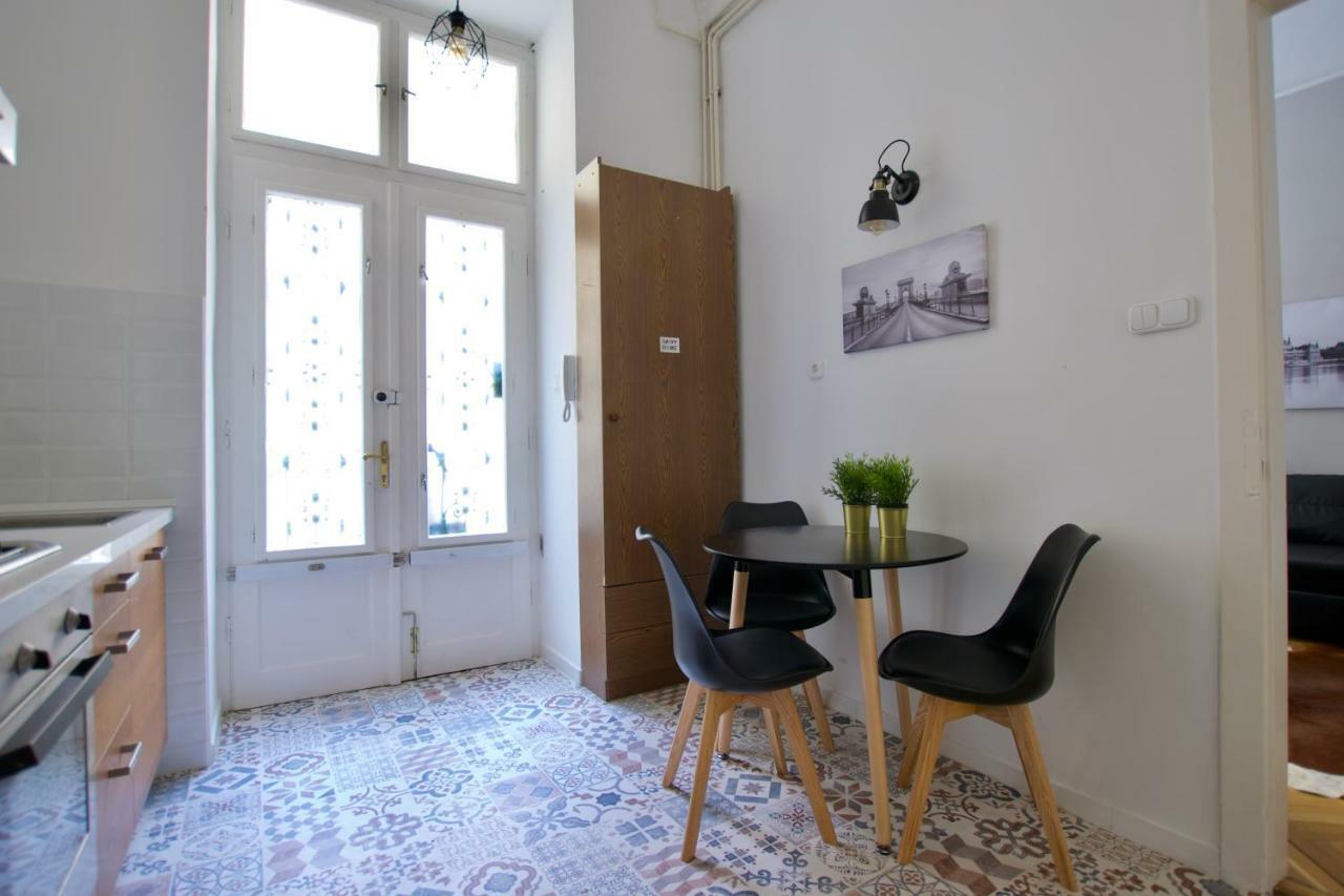 Standard Apartment By Hi5 - Steindl Street Budapest Eksteriør bilde