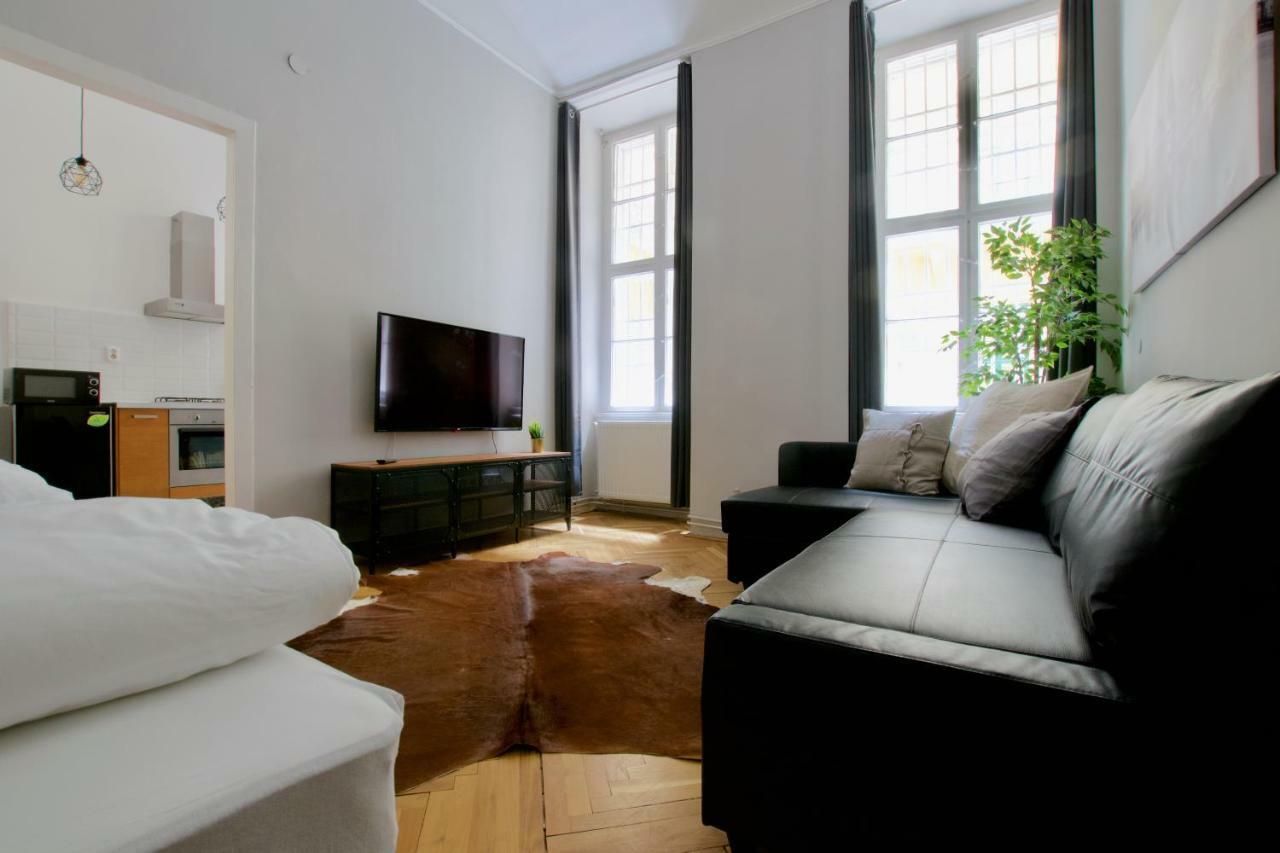 Standard Apartment By Hi5 - Steindl Street Budapest Eksteriør bilde